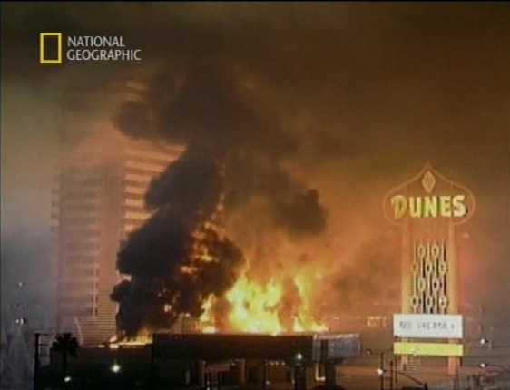 immagine della demolizione del Dunes da National Geographic